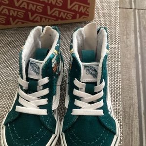 Infant Baby Size 5.5 Tennis Shoe Sneaker Vans